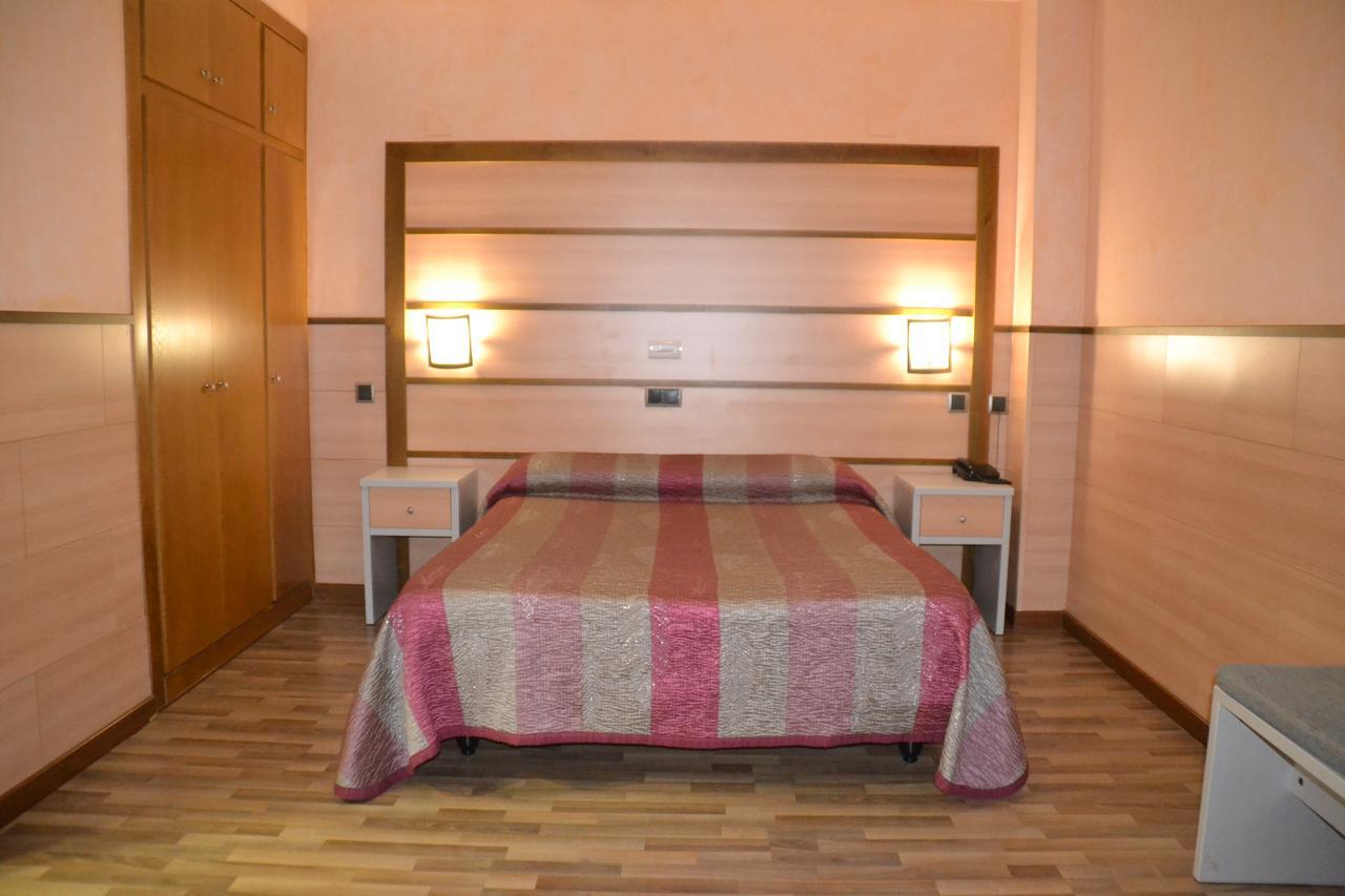 Hotel Pio XII Jumilla Luaran gambar